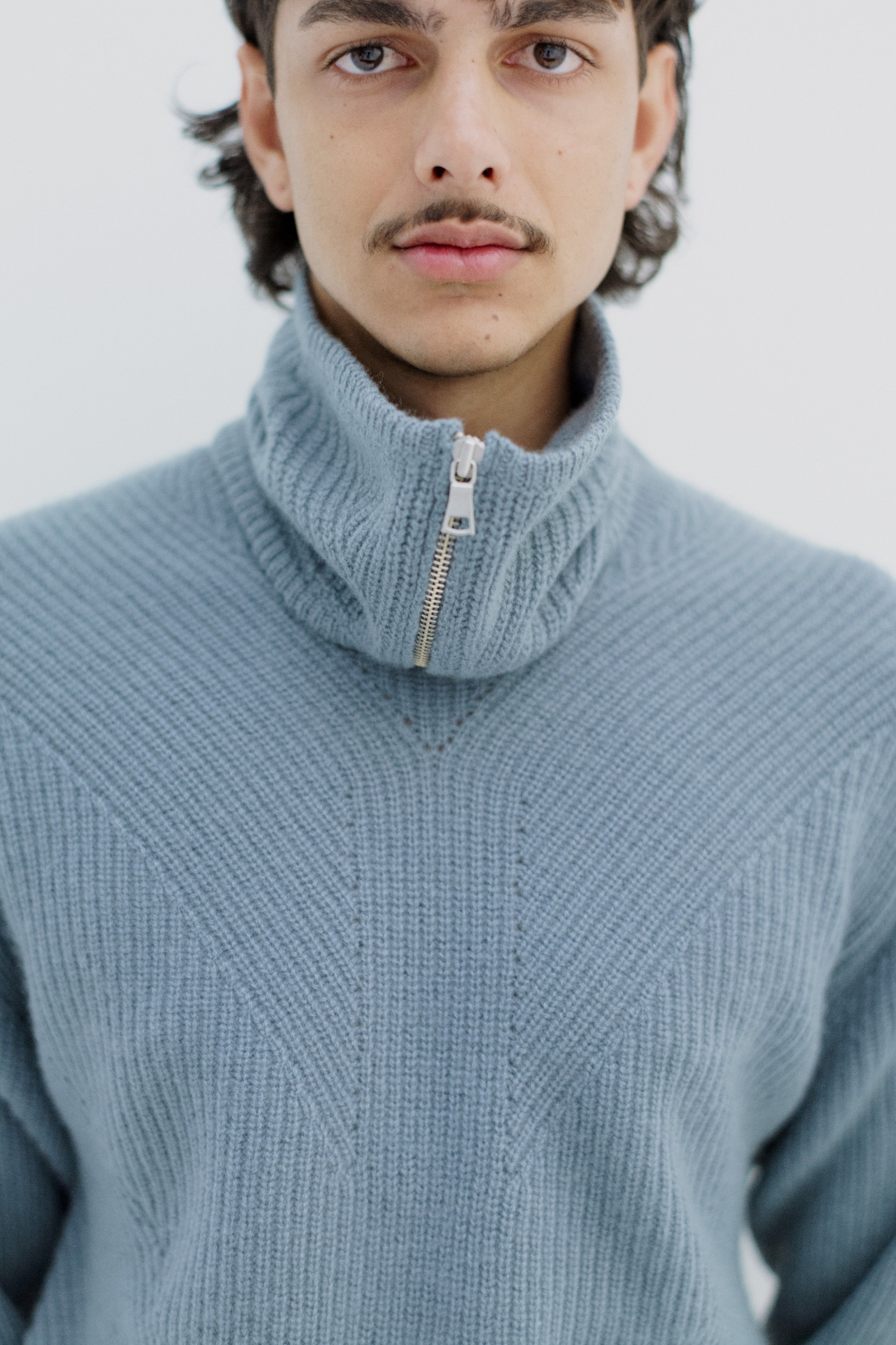 CASHMERE NECK WARMER