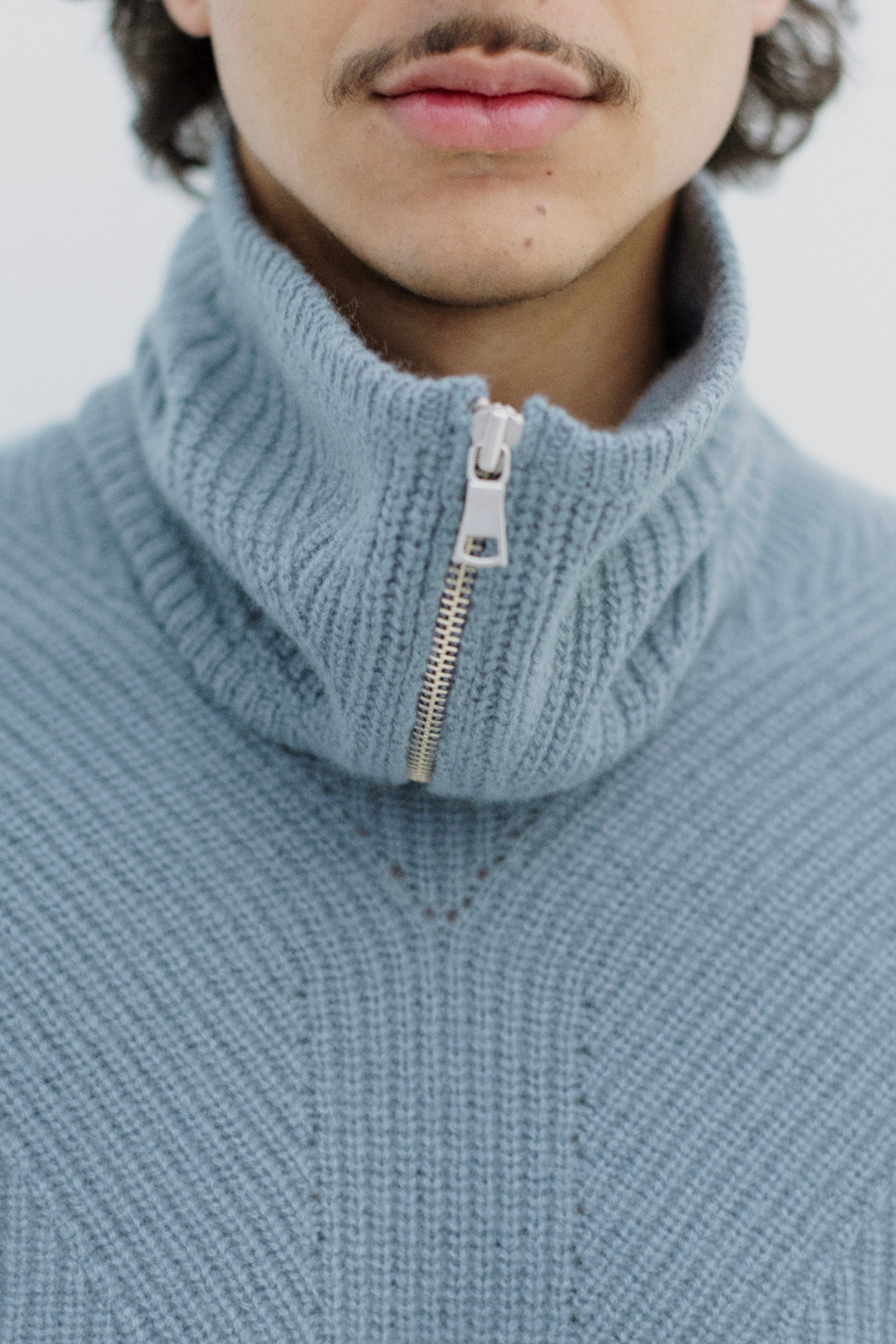 CASHMERE NECK WARMER